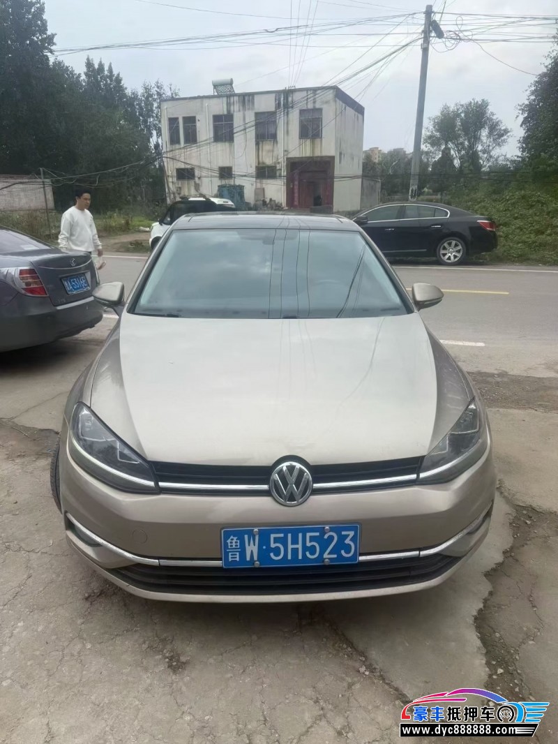 20年大众高尔夫轿车抵押车出售
