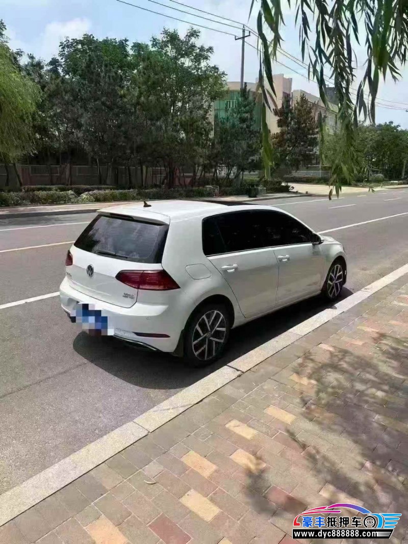 20年大众高尔夫轿车抵押车出售