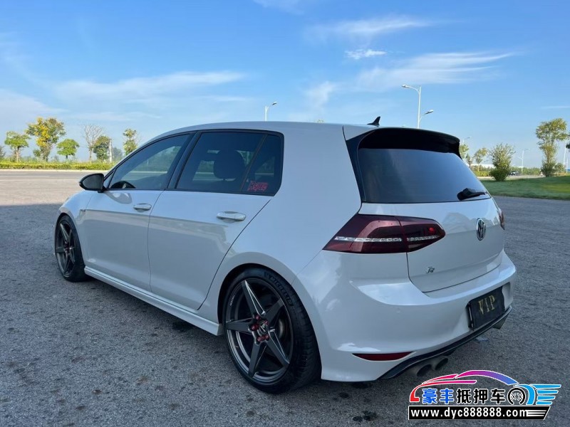 17年大众高尔夫轿车抵押车出售