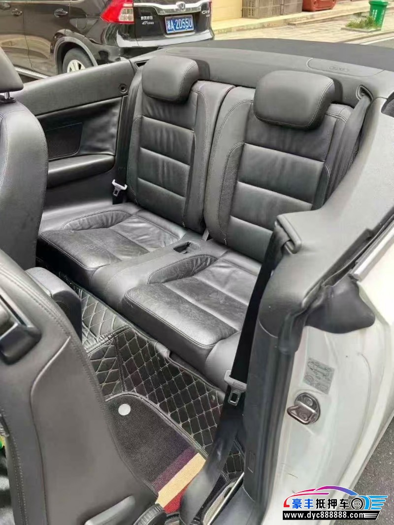 14年大众高尔夫轿车抵押车出售