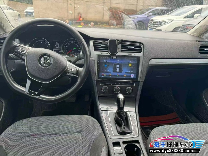 18年大众高尔夫轿车抵押车出售