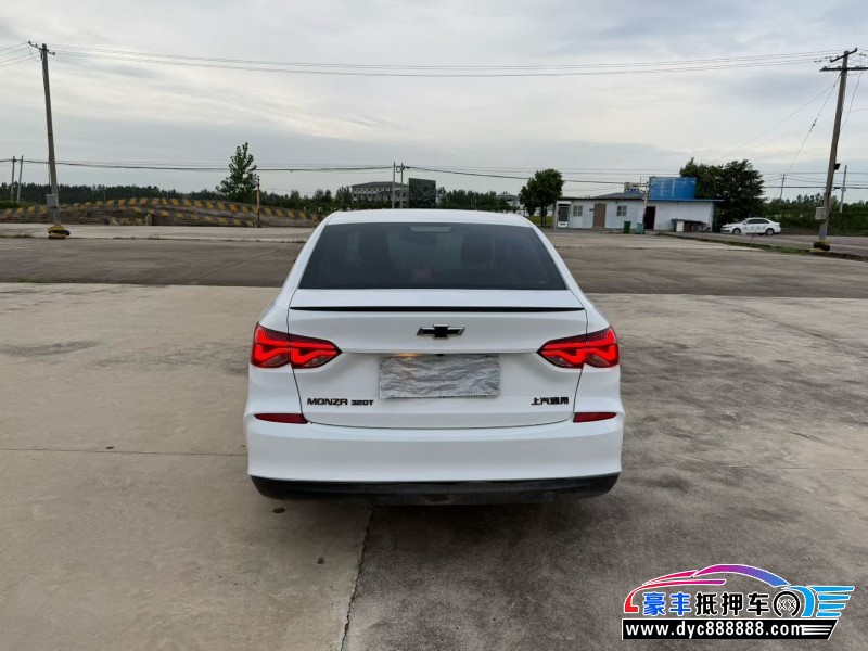 20年雪佛兰科鲁泽轿车抵押车出售