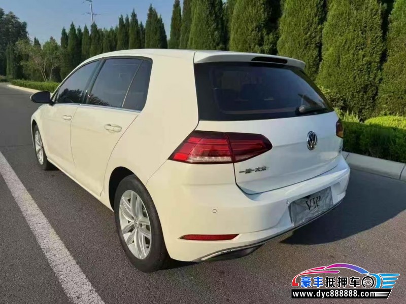 18年大众高尔夫轿车抵押车出售