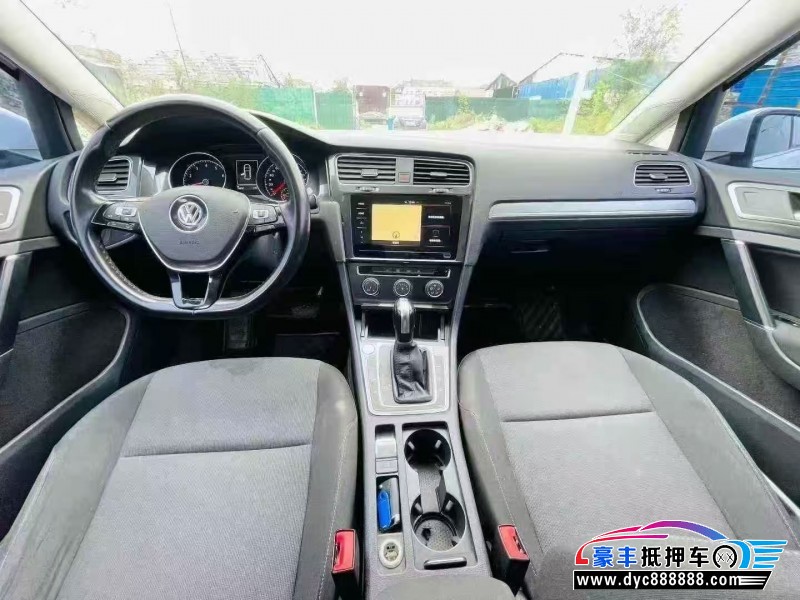 20年大众高尔夫轿车抵押车出售