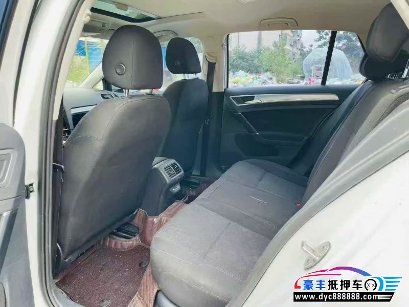 20年大众高尔夫轿车抵押车出售