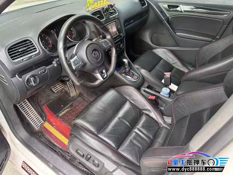 14年大众高尔夫轿车抵押车出售
