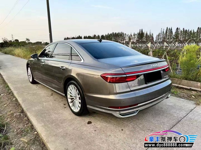 18年奥迪A8L轿车抵押车出售