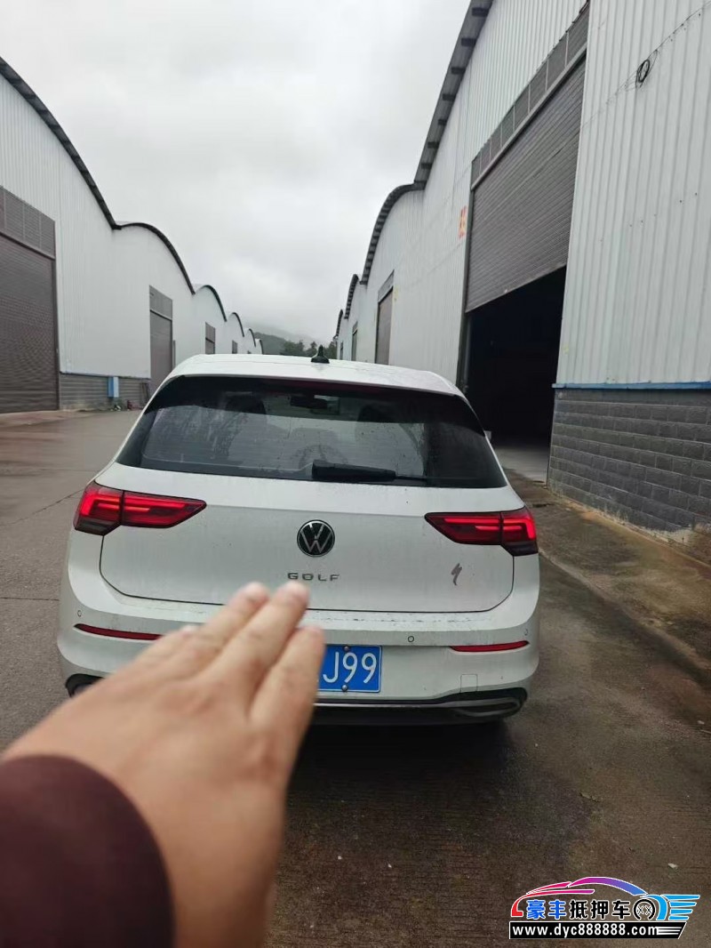 21年大众高尔夫轿车抵押车出售