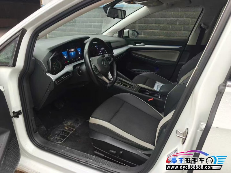 21年大众高尔夫轿车抵押车出售