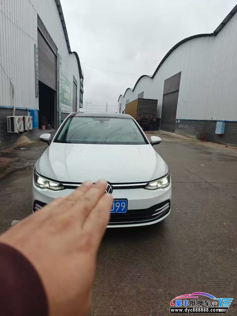 21年大众高尔夫轿车抵押车出售