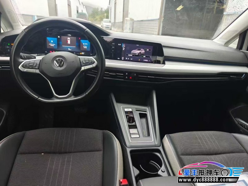 21年大众高尔夫轿车抵押车出售