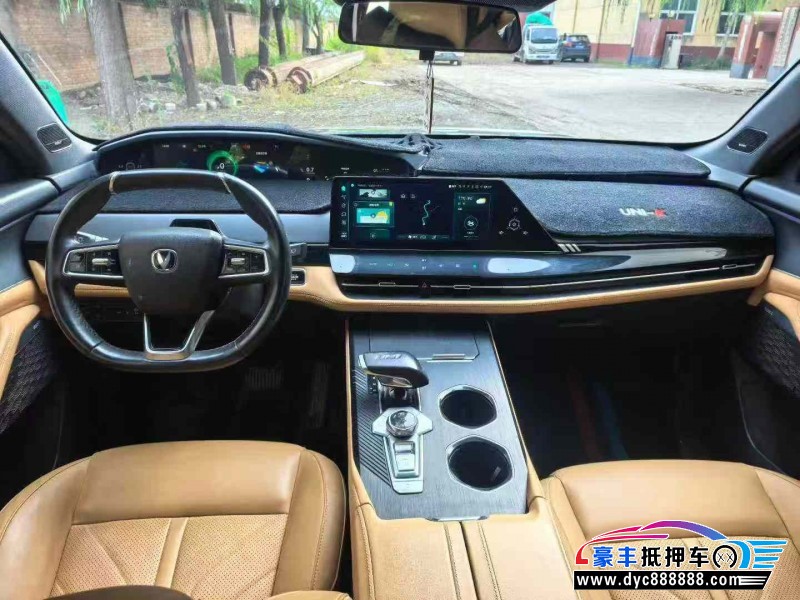 23年长安长安UNI轿车抵押车出售