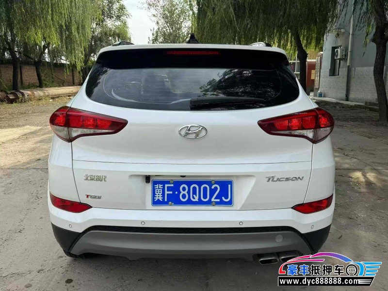 18年现代途胜轿车抵押车出售