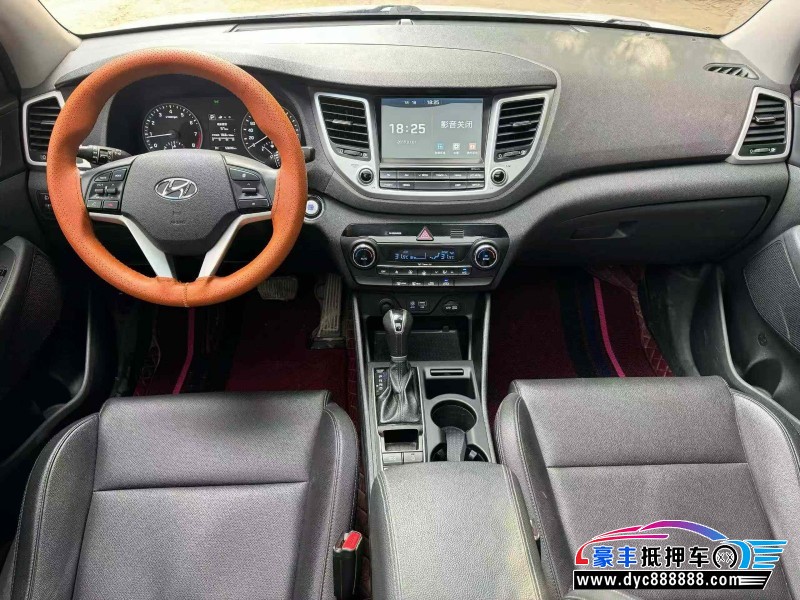 18年现代途胜轿车抵押车出售