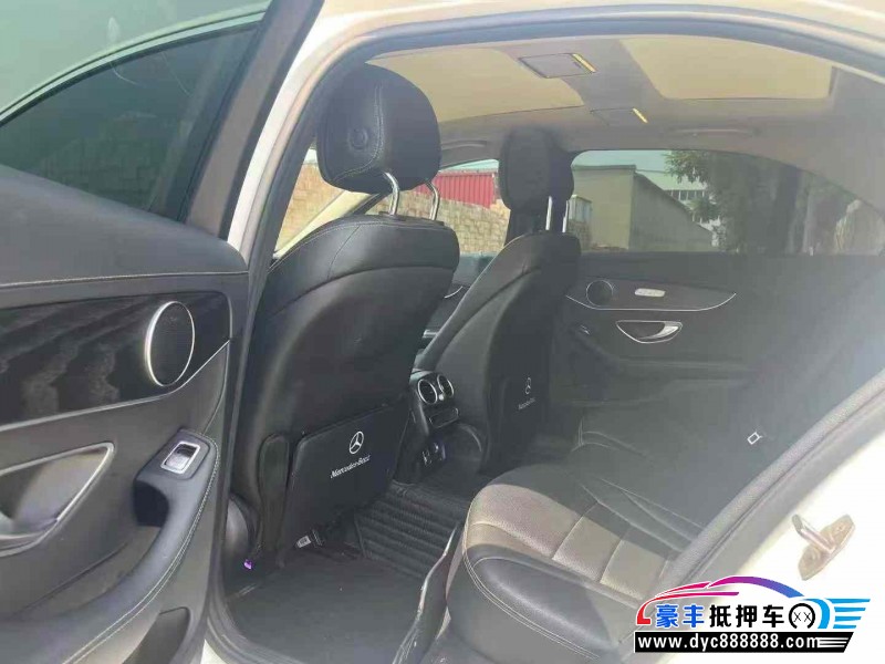 21年奔驰C轿车抵押车出售