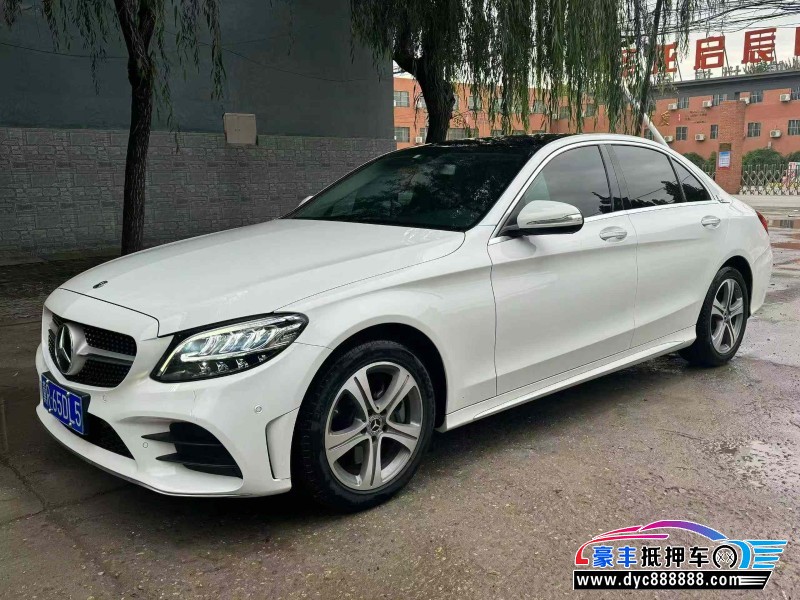 20年奔驰C轿车抵押车出售