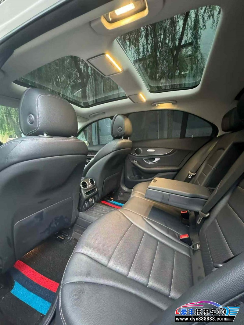 20年奔驰C轿车抵押车出售