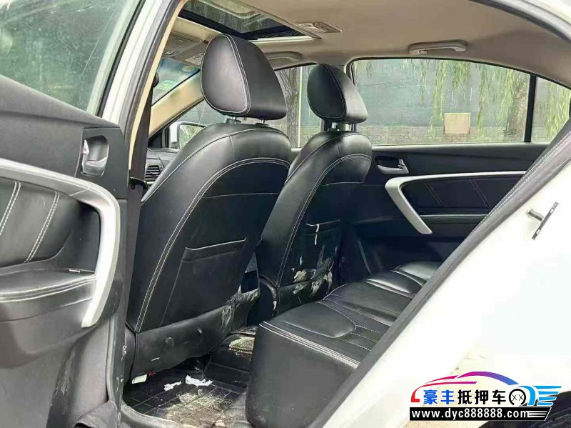 17年吉利远景轿车抵押车出售