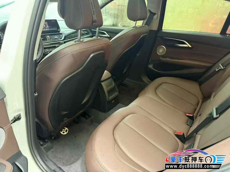 23年宝马1系轿车抵押车出售