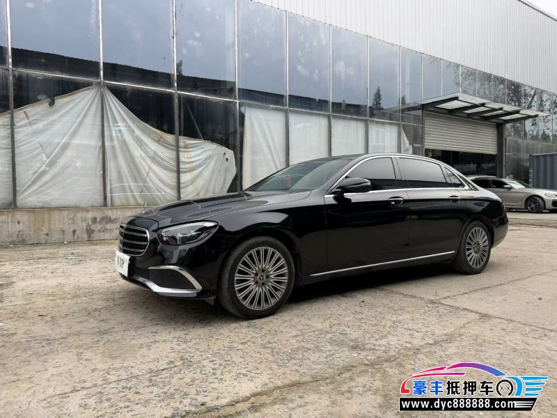 22年奔驰E轿车抵押车出售