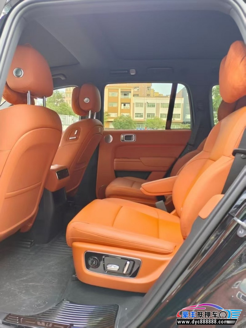 25年理想L8轿车抵押车出售