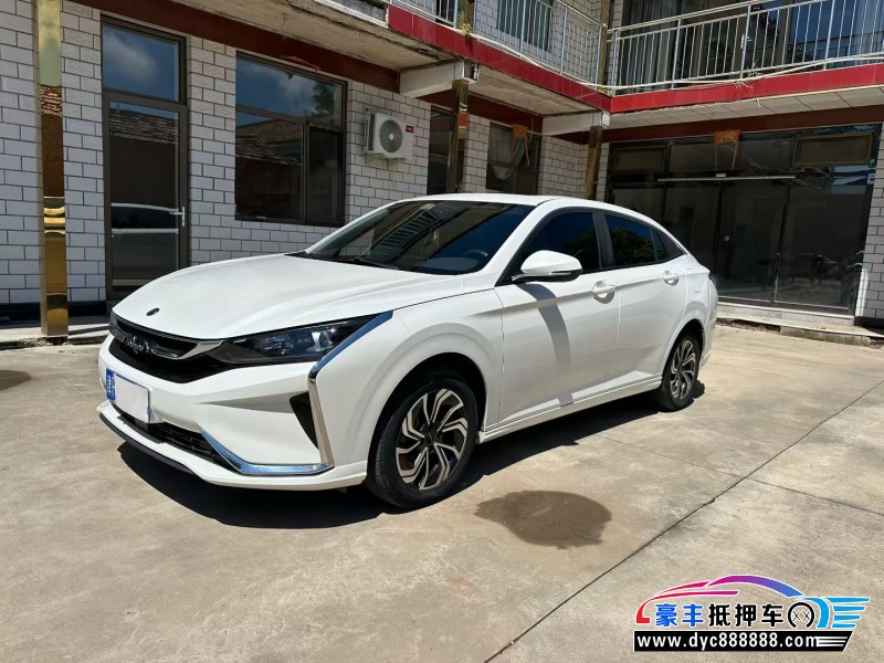 22年东风风神奕炫轿车抵押车出售