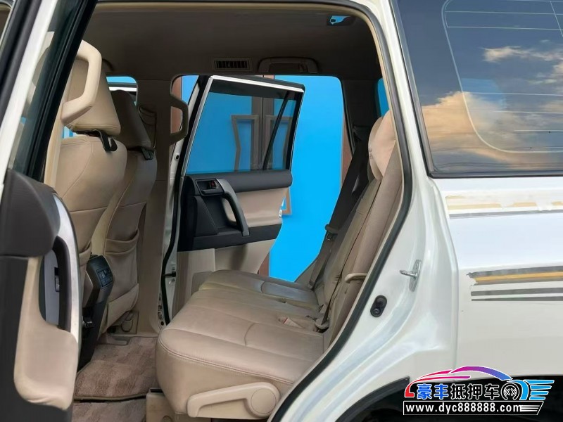 12年丰田普拉多（霸道）轿车抵押车出售