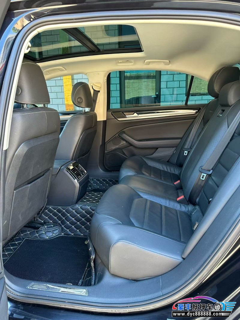 19年大众辉昂轿车抵押车出售