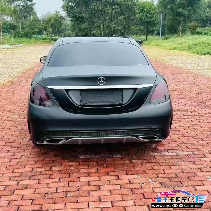 18年奔驰C轿车抵押车出售