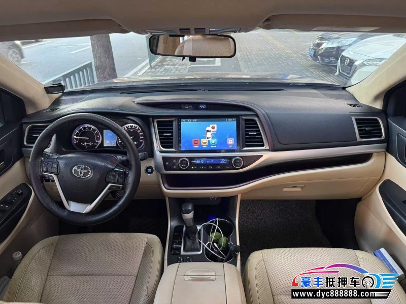 16年丰田汉兰达轿车抵押车出售