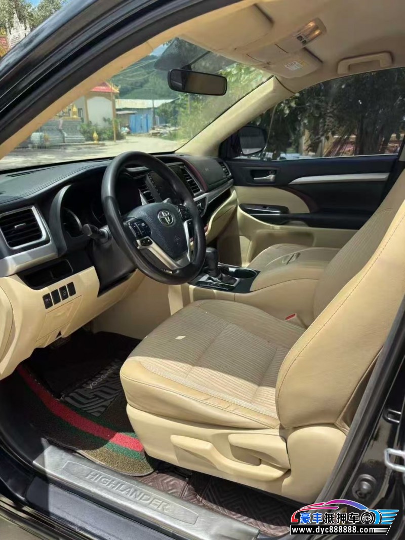 17年丰田汉兰达轿车抵押车出售