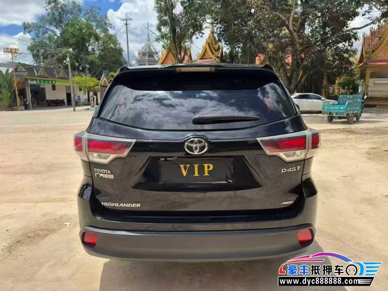 17年丰田汉兰达轿车抵押车出售