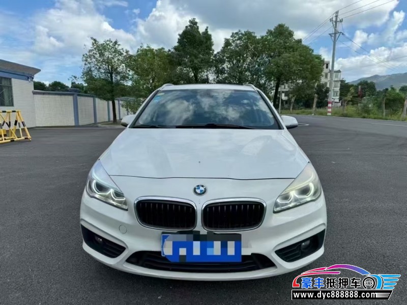 17年宝马2系轿车抵押车出售