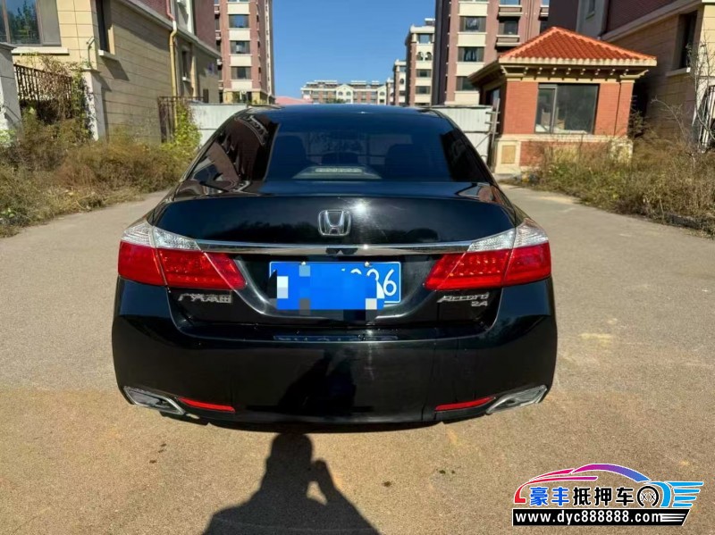 15年本田雅阁轿车抵押车出售