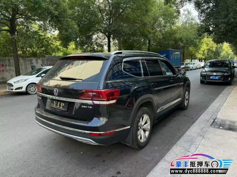 20年大众途昂轿车抵押车出售