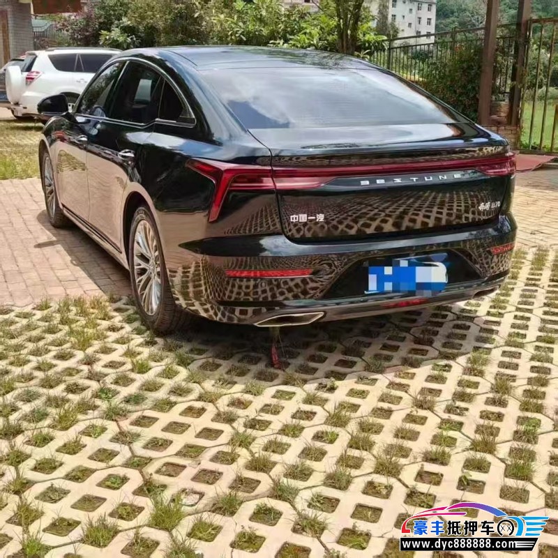 23年奔腾B70轿车抵押车出售