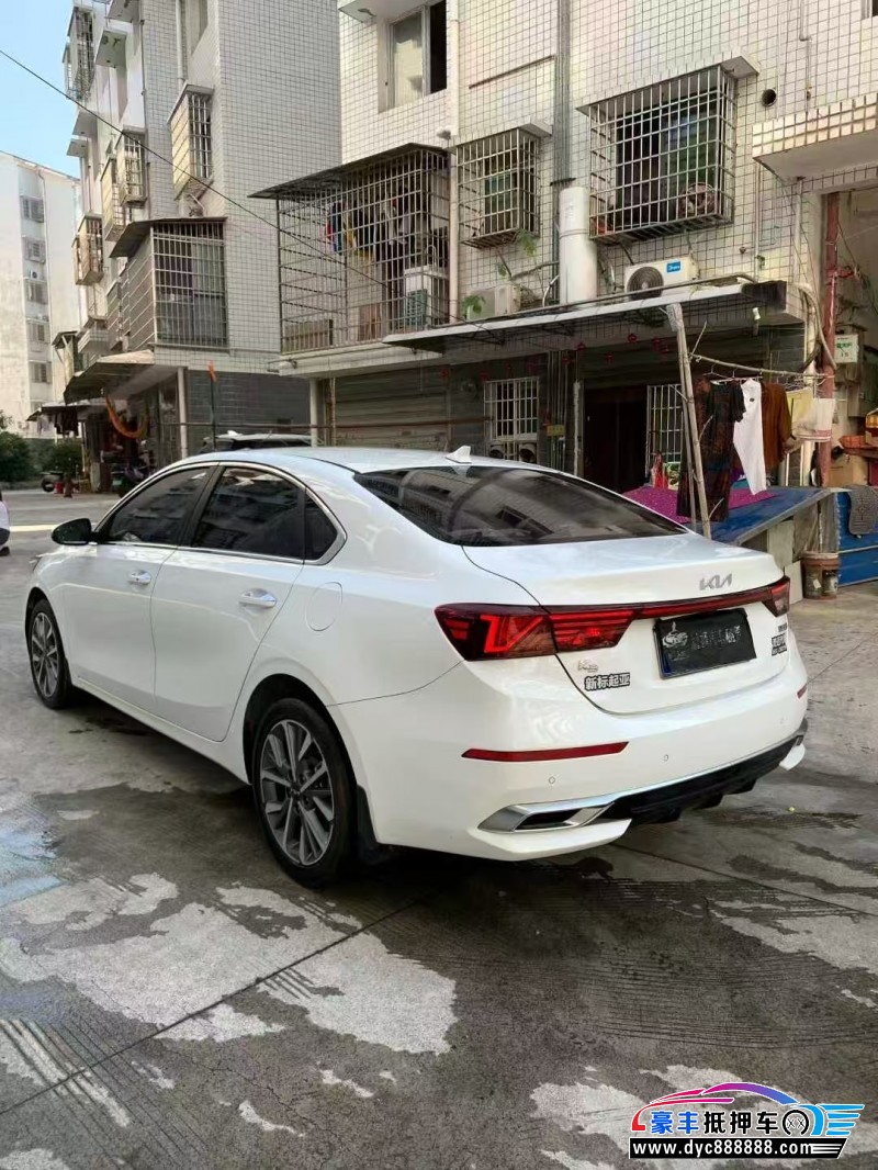 22年起亚K3轿车抵押车出售