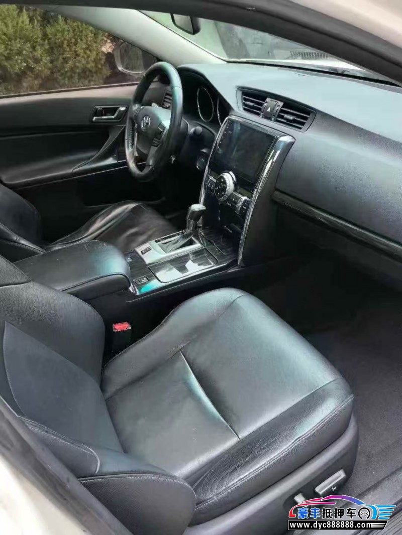 12年丰田锐志轿车抵押车出售