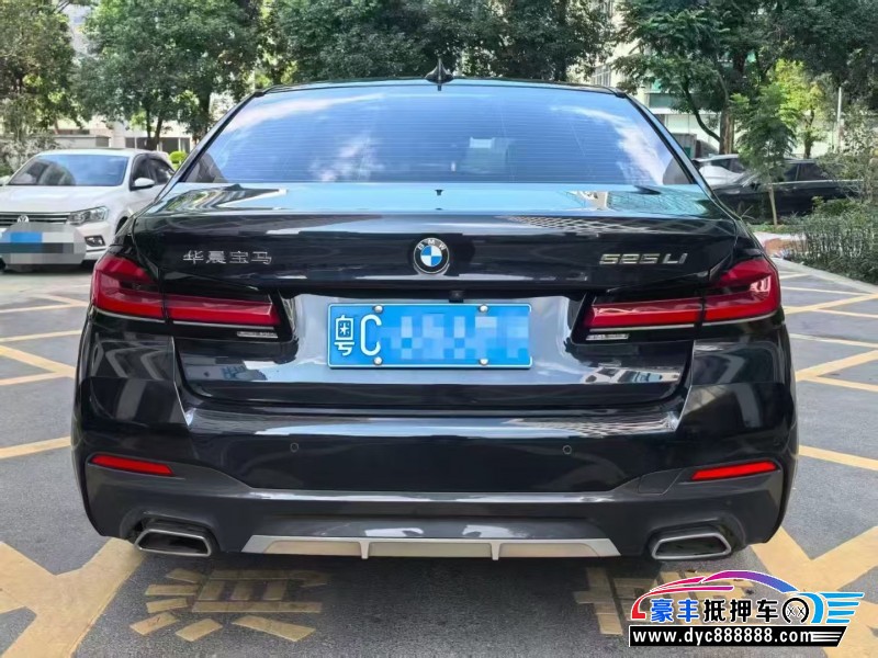 22年宝马5系轿车抵押车出售