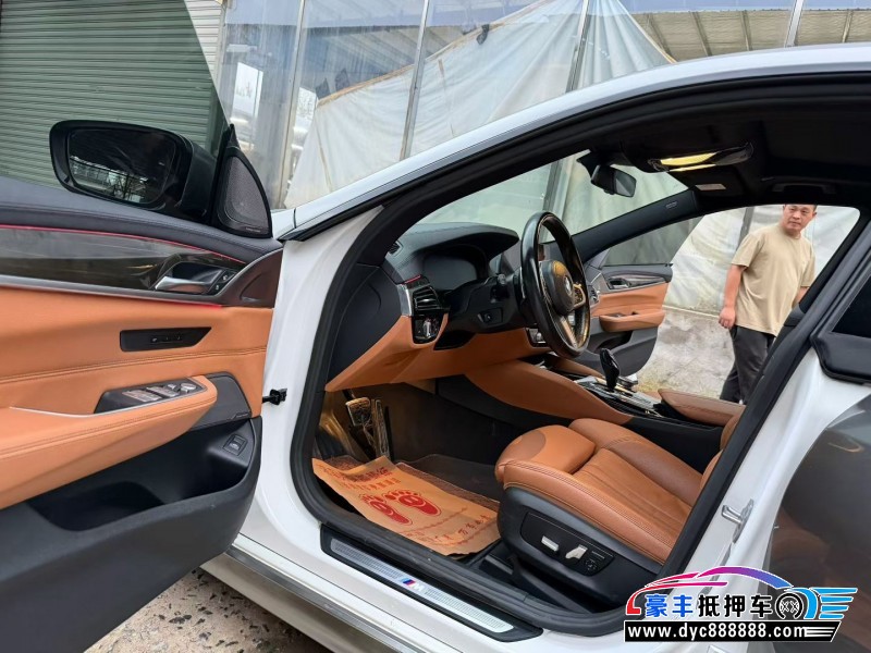 19年宝马6系轿车抵押车出售