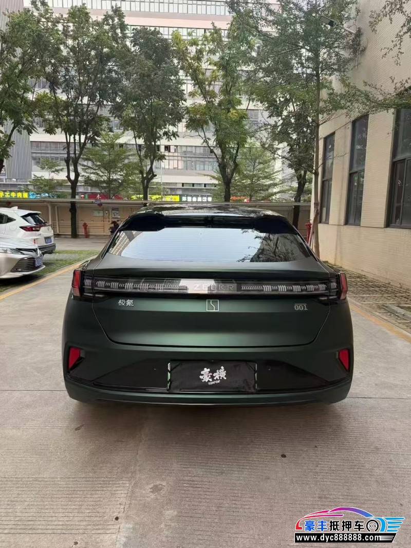 24年极氪001轿车抵押车出售