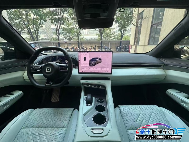 24年极氪001轿车抵押车出售