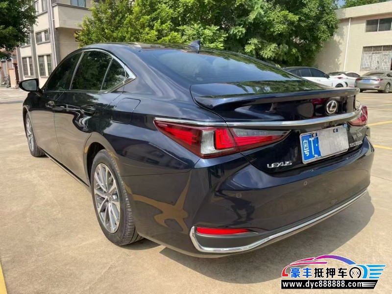24年雷克萨斯ES轿车抵押车出售