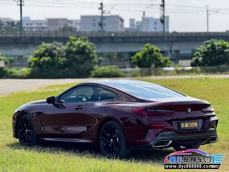 21年宝马8系轿车抵押车出售