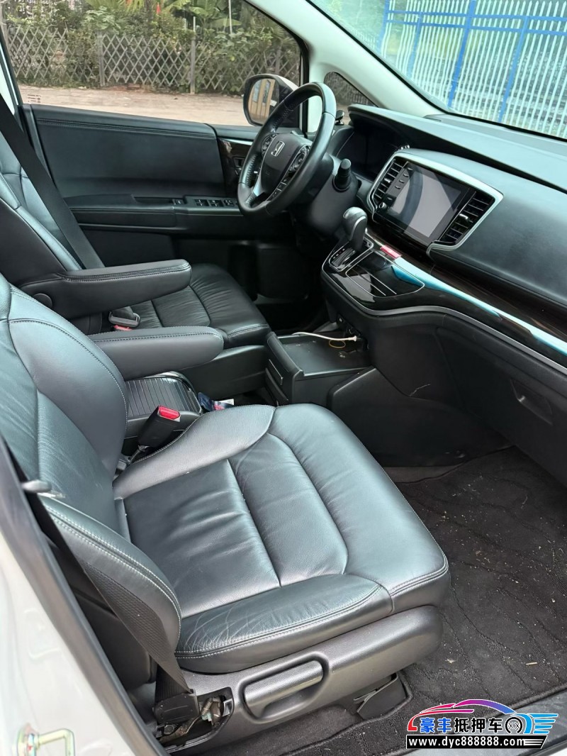 21年本田奥德赛轿车抵押车出售