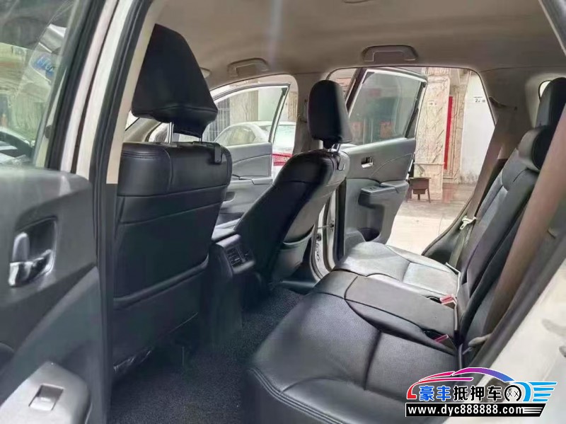 15年本田CR-V轿车抵押车出售