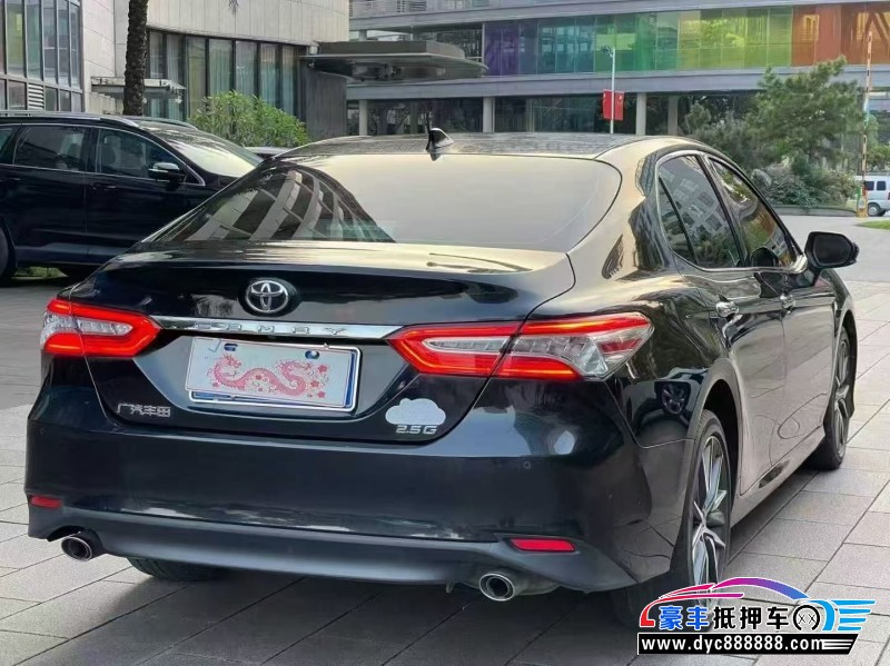 21年丰田凯美瑞轿车抵押车出售