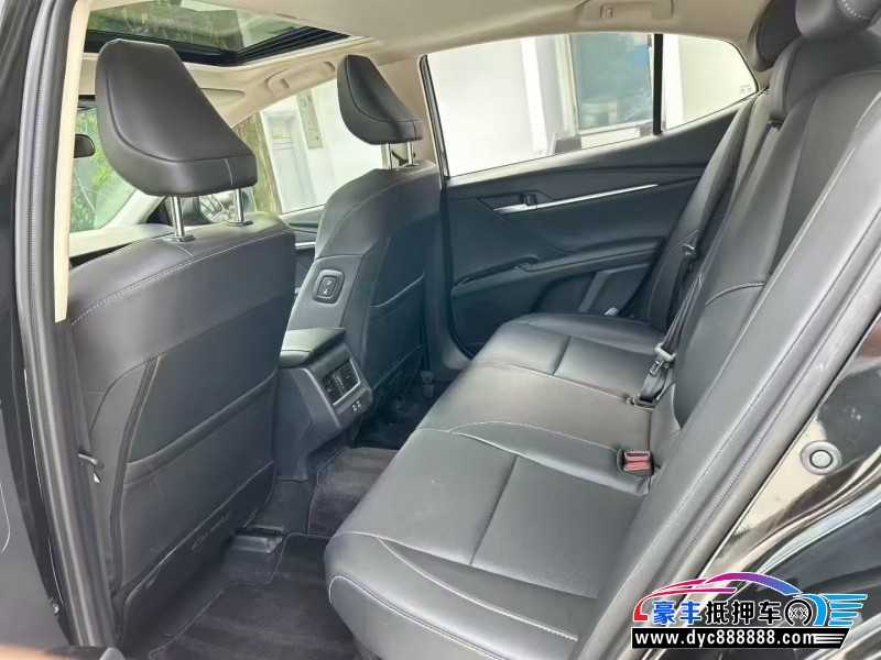 24年丰田凯美瑞轿车抵押车出售