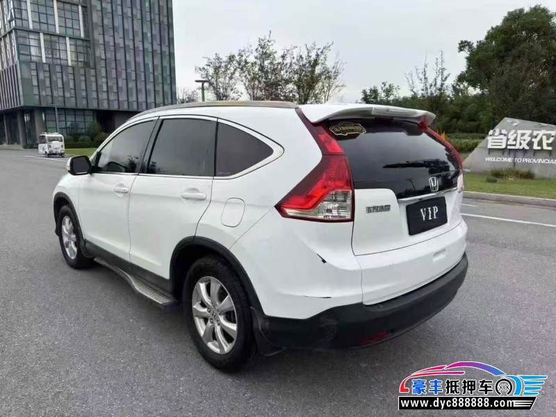 13年本田CR-V轿车抵押车出售