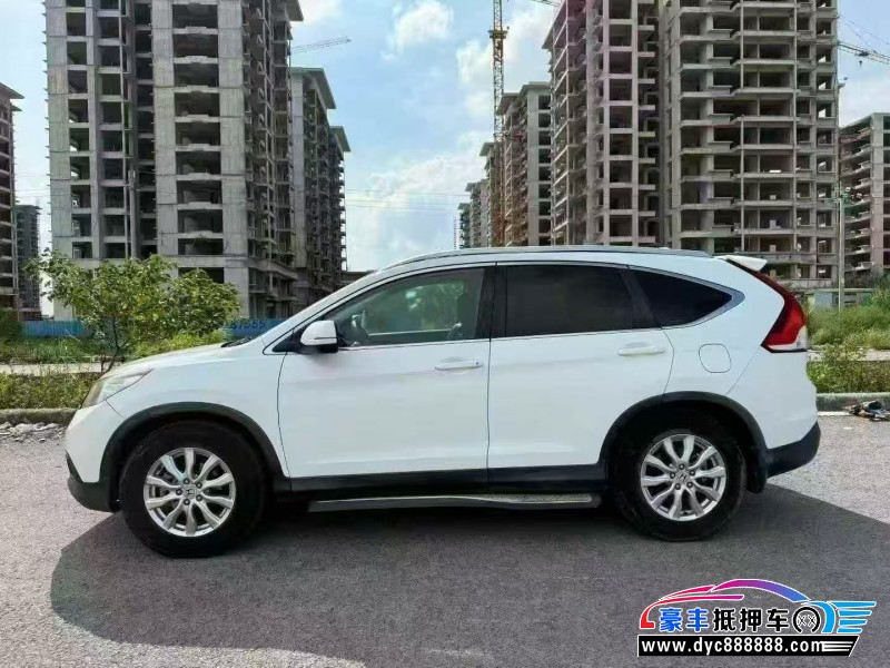 13年本田CR-V轿车抵押车出售